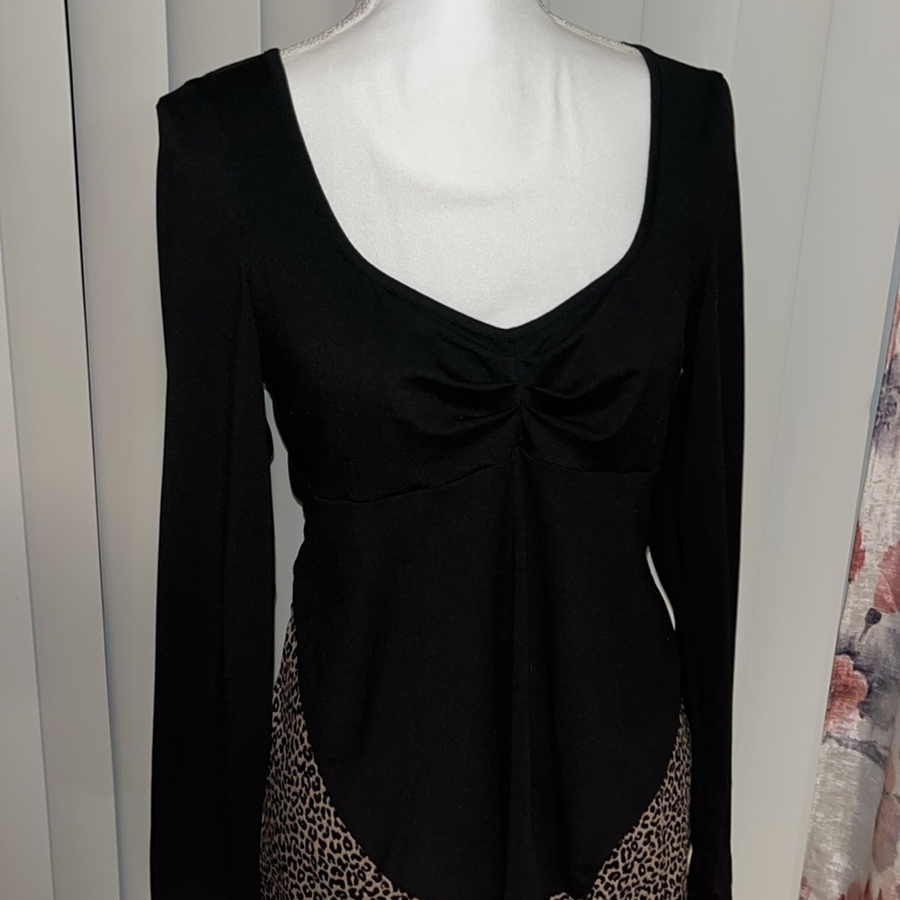 SHEIN Black Hi-low Long Sleeve Crop Top